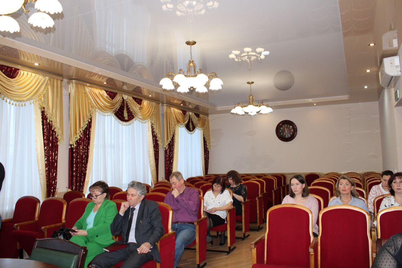 Глава Североуральска Светлана Миронова провела пресс-конференцию и поздравила жителей с праздниками