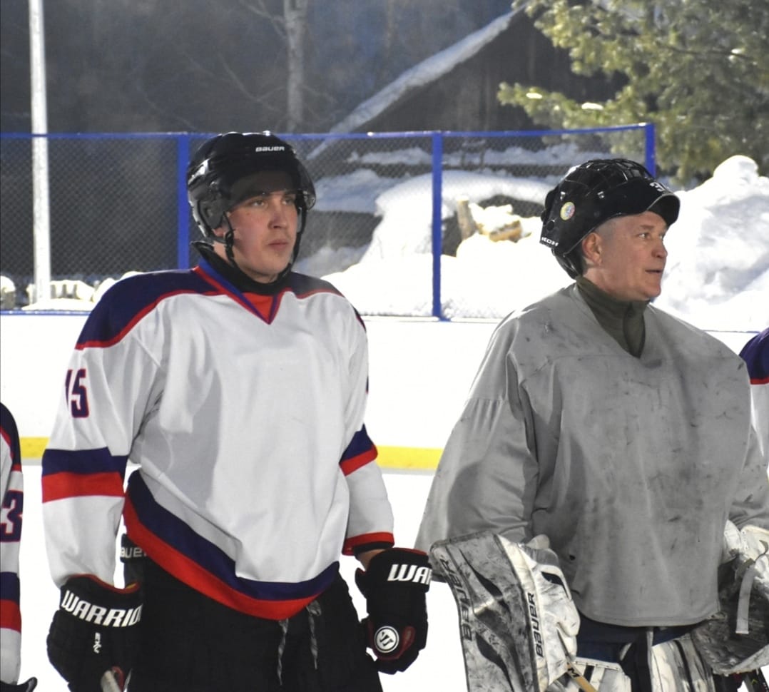 Хоккейный турнир памяти тренера Владимира Курдика - одно из ярких событий нынешнего сезона 