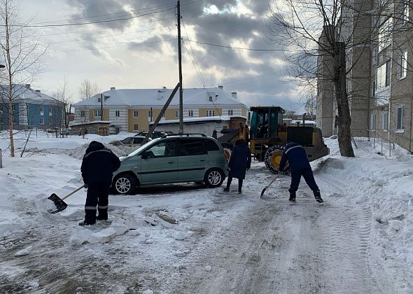 Житель Североуральска благодарит машиниста погрузчика за уборку двора