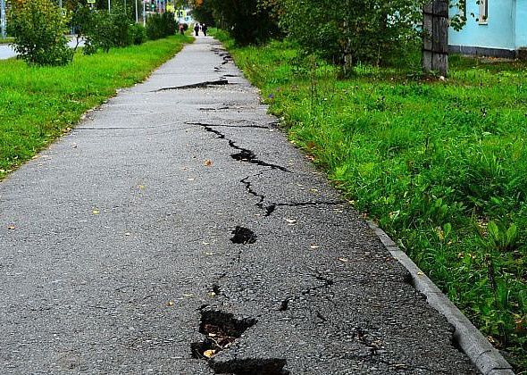 Геннадий Патрахаев: “Обязательно добьюсь, чтобы уродливый тротуар по Белинского отремонтировали!”