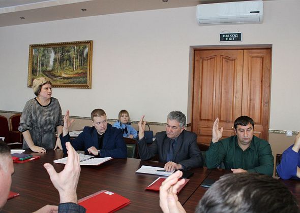 Виктор Ильин не председатель. Депутаты проголосуют за выбор нового кандидата открыто