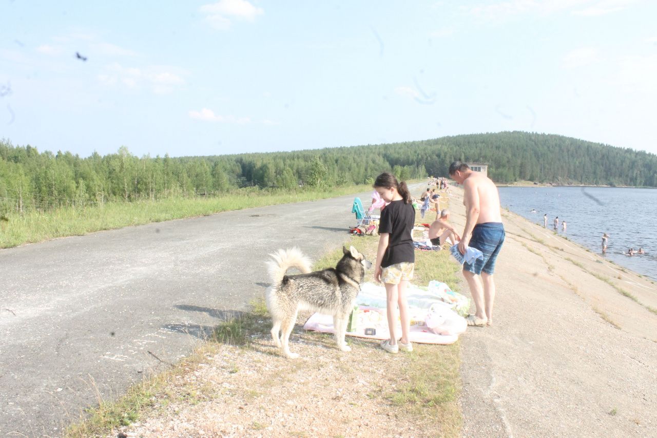 300 тысяч рублей - на санитарную очистку территорий Колонгинского и Кальинского водохранилищ