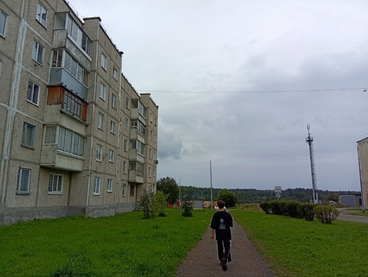 Улицу Маяковского осветят в третьей декаде октября