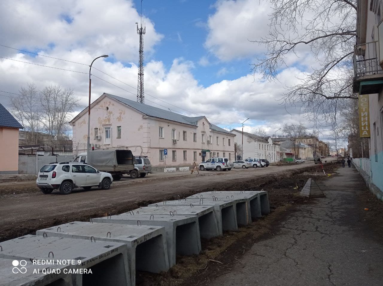 Сводка от полиции: девушки подрались, брат побил сестру, с заправки увезли дебошира
