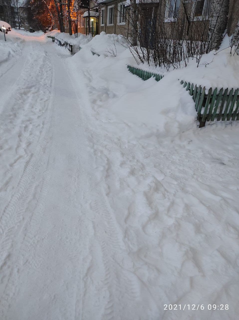 Жительница Североуральска требует, чтобы МУП, который ни разу не чистил снег во дворе, пересчитал плату за содержание жилья. Иначе - суд