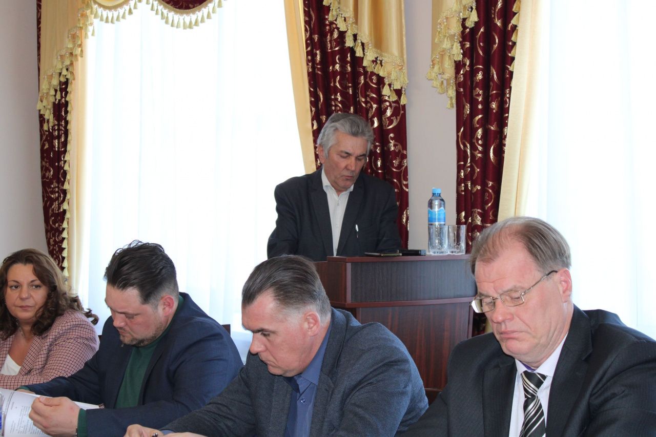 Депутат Дрягин предложил отнять у Чирикова часть обязанностей. И перенести скейт-парк