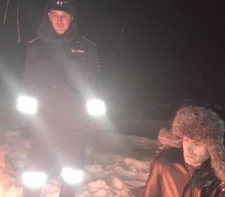 Североуральские полицейские в трескучий мороз разыскали и спасли заблудившегося в лесу мужчину