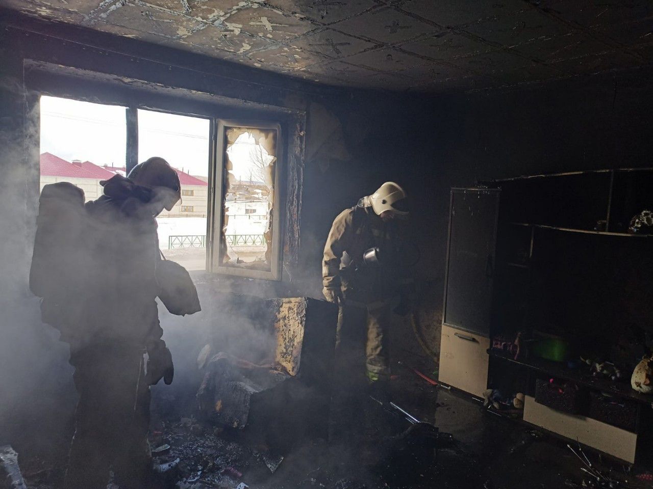 30 марта в Черемухово горела квартира в пятиэтажке на Калинина. Людей удалось спасти