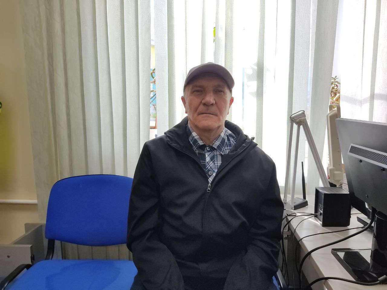 Пенсионер Виктор Мартынов просит администрацию привести в соответствие документы на муниципальное жилье