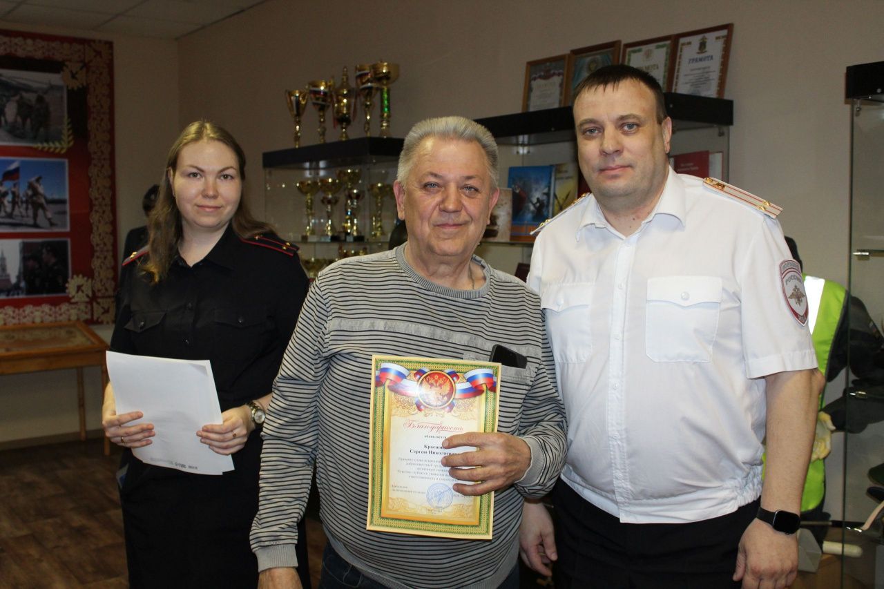 Полицейские Североуральска поздравили ветеранов органов внутренних дел Российской Федерации
