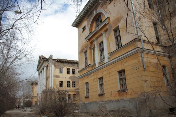 На месте снесенной 7 лет назад больницы планируют создать территорию для молодежи