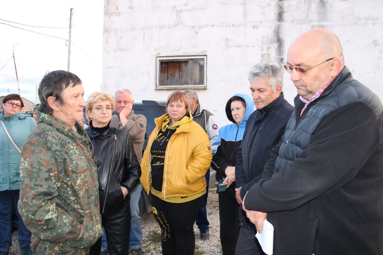 Жители Южного встретились с Виталием Никитенко. Все под впечатлением