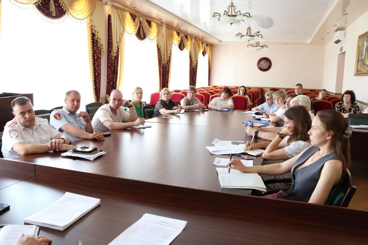 Администрация готовится к Дню шахтера. Празднование в городе - 29, в поселках - 30 августа