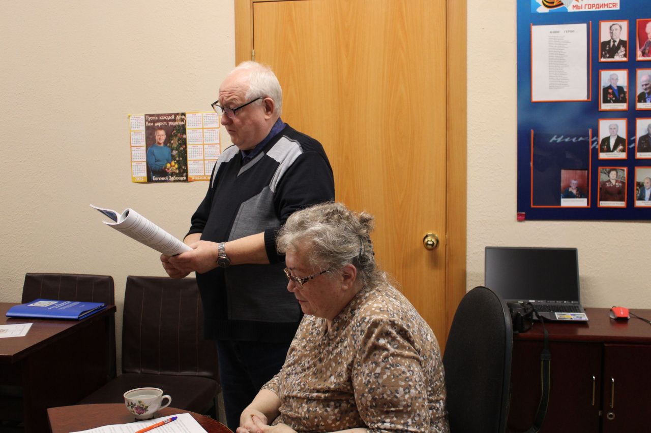 В Североуральске презентовали первый литературный сборник “Оптимисты”