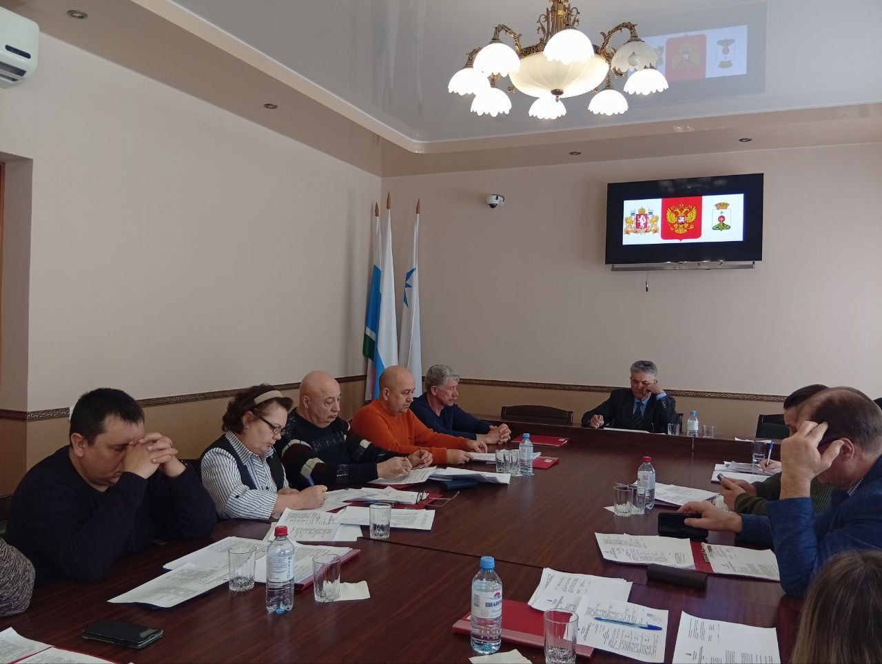 Дума предложила кандидатов в общественную палату. Остаются Аганин, Морозков, Халевина