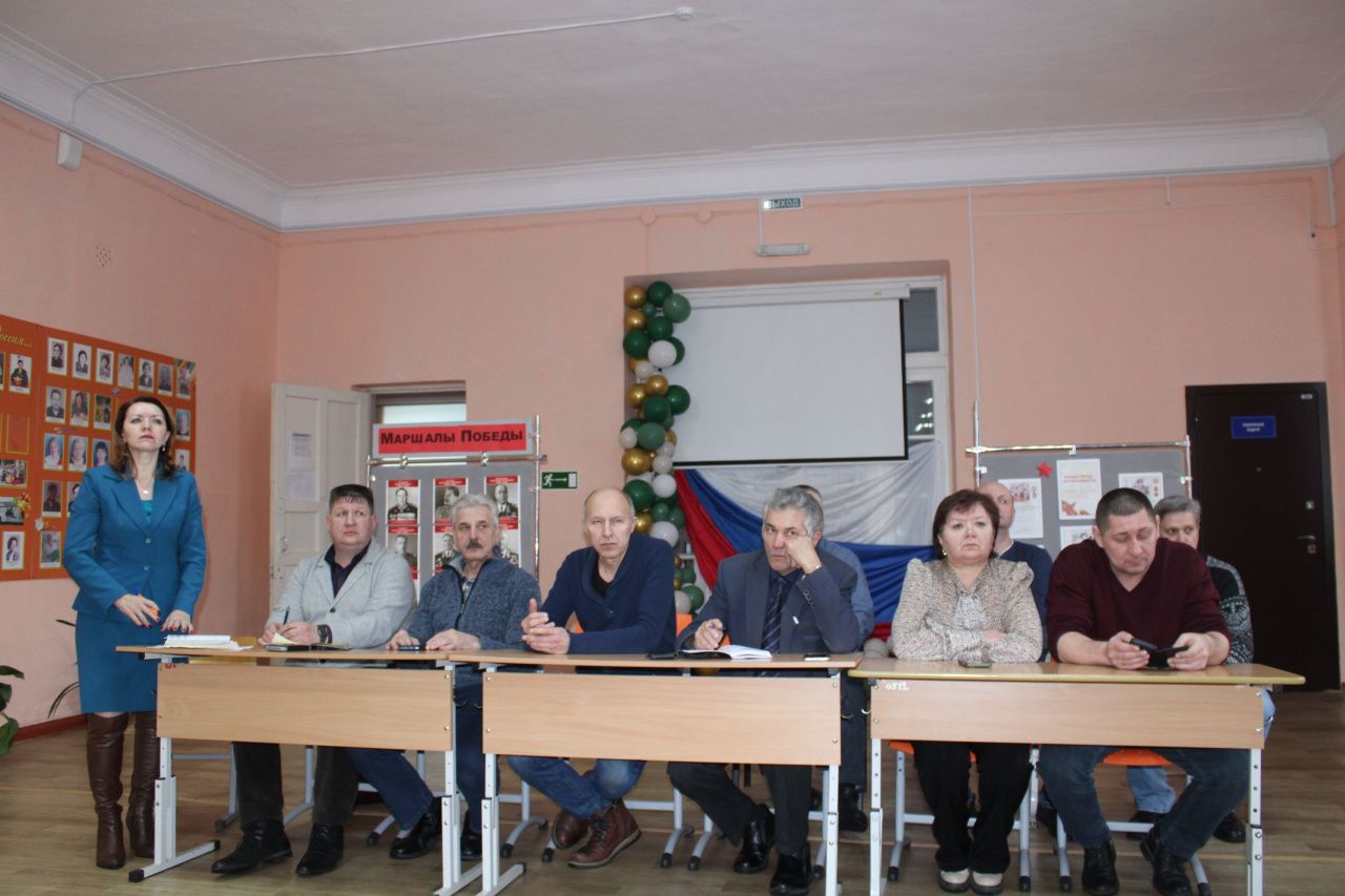 Покровчане - о вечернем автобусе, узких дорогах, дровах, которых не дождаться, закрытой бане