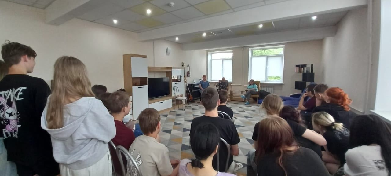 Директор ДОМиК рассказал подросткам североуральского реабцентра о вреде наркотиков