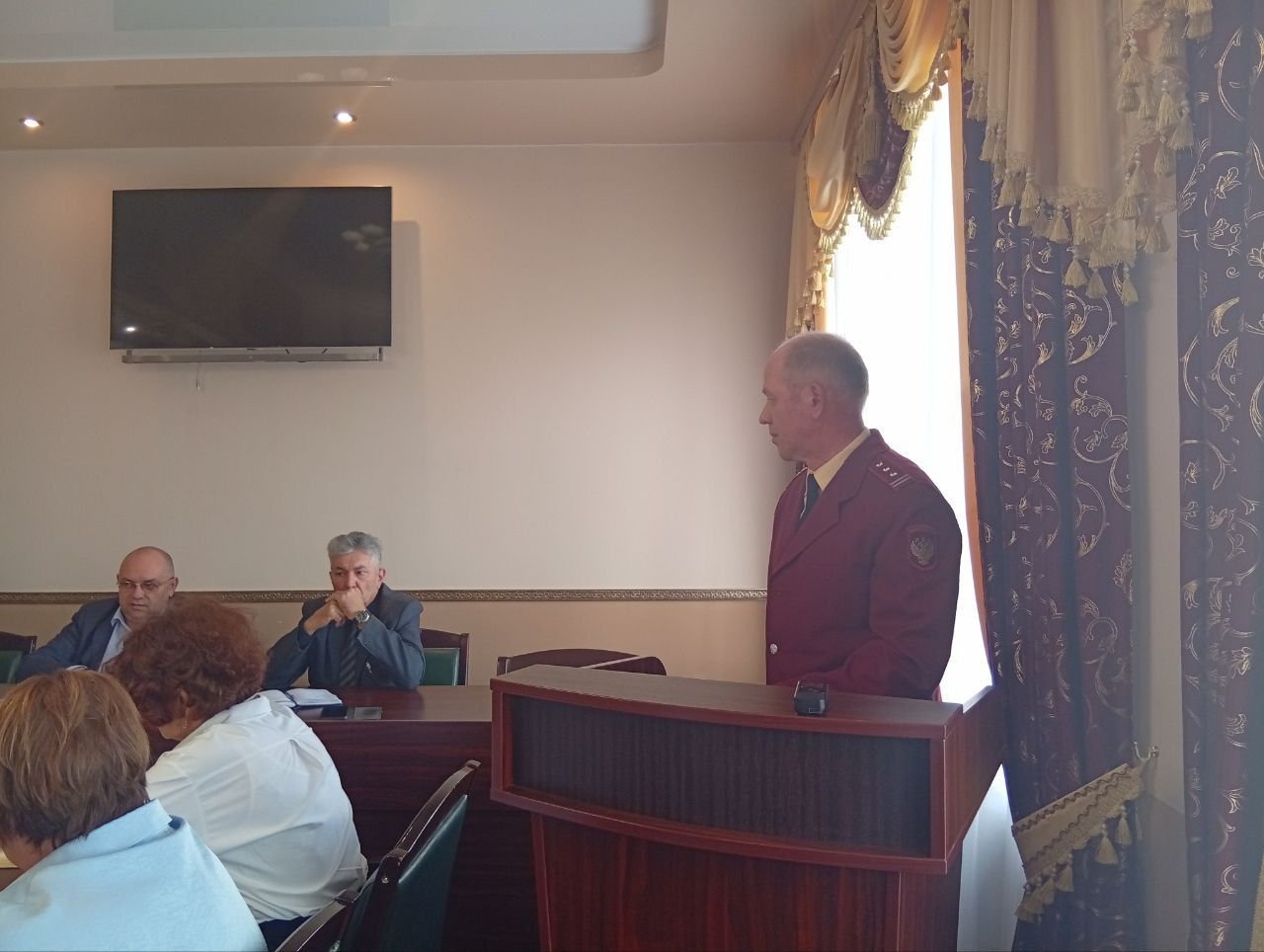 Колонка редактора. Впечатления от большого аппаратного: новые лица и старые - в новом качестве