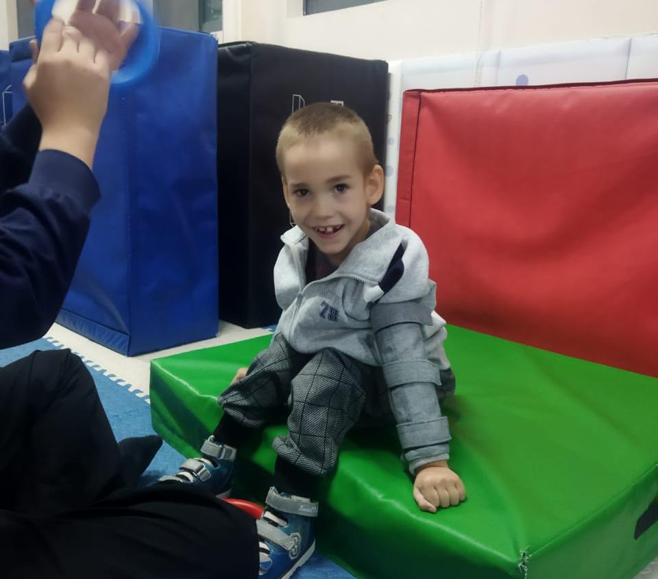 «План на жизнь». Мама Ромы Хлыбова рассказала о результатах реабилитации в китайской клинике