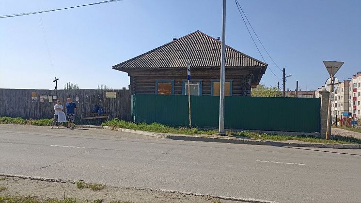 Почти полмиллиона рублей — на оборудование остановки в районе церкви