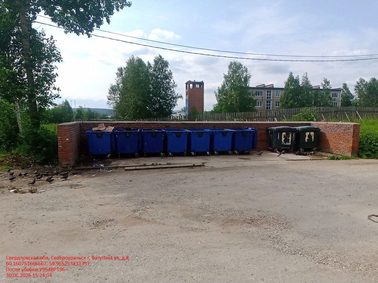 «Рифей» комментирует вопрос североуральцев и ответ депутатов по поводу уборки мусора с контейнерной площадки