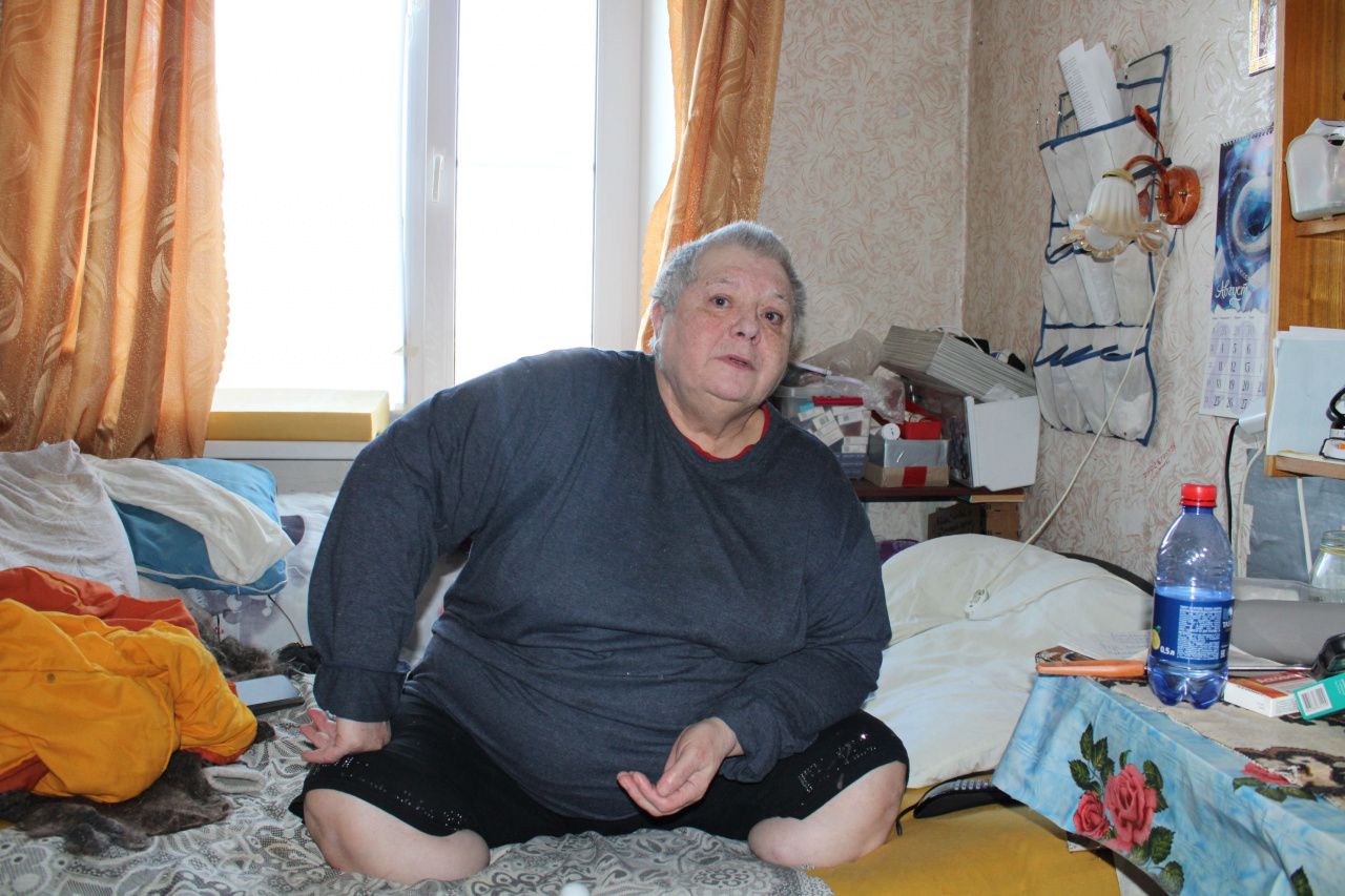 20 лет сахарный диабет, 10 лет без ног, на улице не была с весны