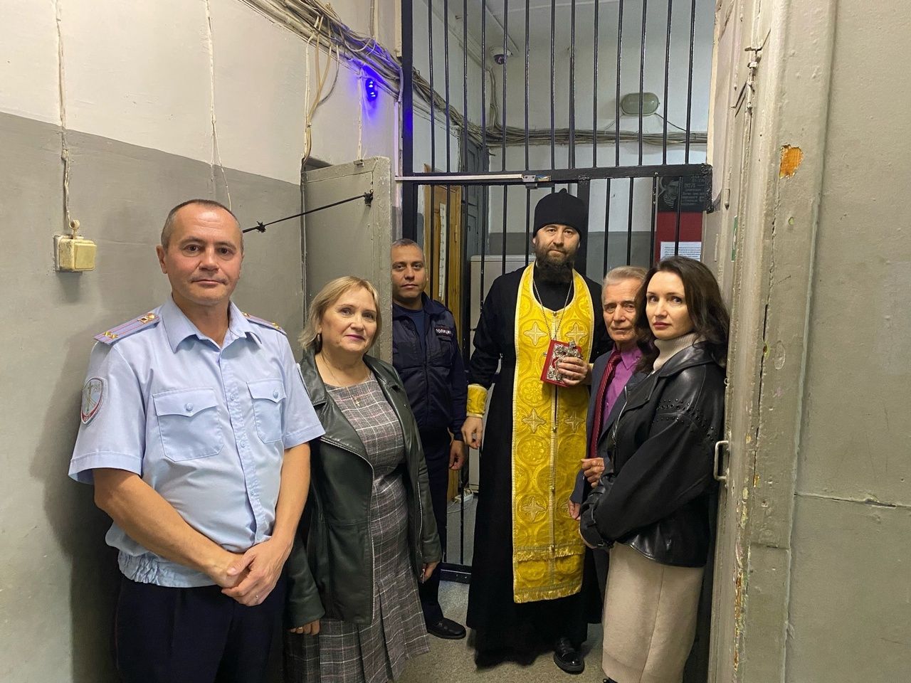 Общественники посетили изолятор временного содержания