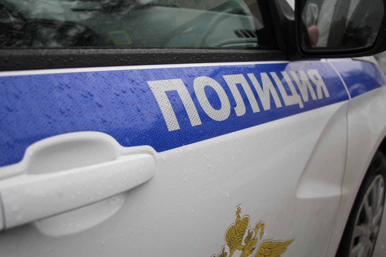 Бывшие сотрудники полиции осуждены за вымогательство взятки. Ее они получили щебнем