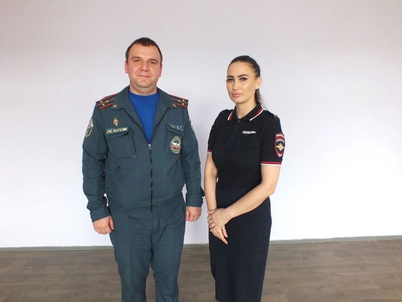 Сотрудники полиции и МЧС провели открытый урок: «Основы безопасности жизнедеятельности» в школе №11