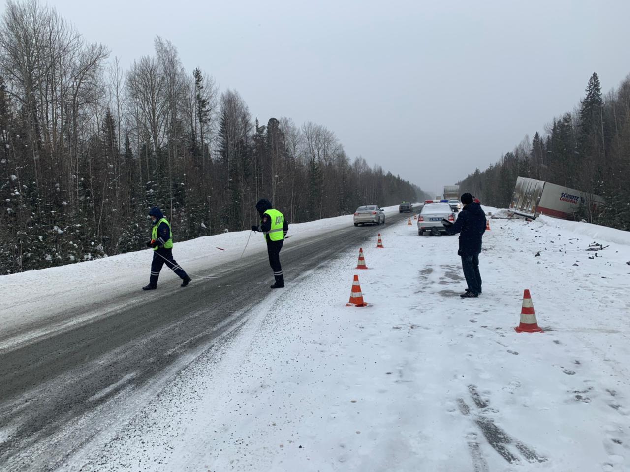 В ДТП под Серовом погибла семейная пара, которая ехала из Краснотурьинска в Камышлов