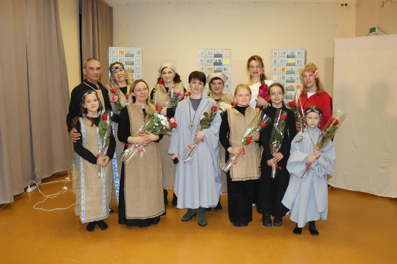 К юбилею сотрудники СУБРа, активисты молодежного совета и жители Североуральска подготовили спектакль