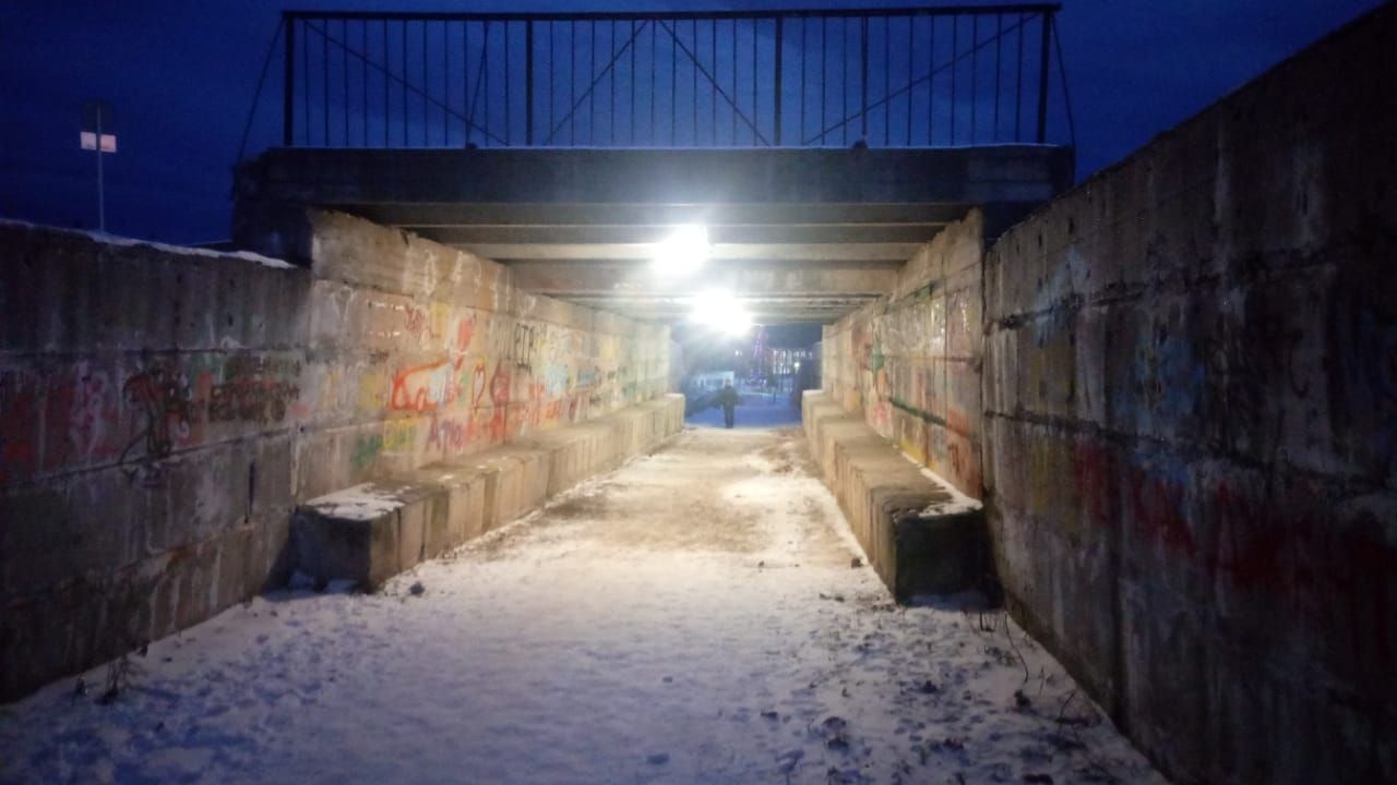 Тоннель вновь освещен после того, как полтора месяца назад там пропал свет