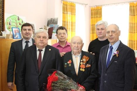 Дети героев. Владимир Кузнецов: «Свой долг папа исполнил сполна»