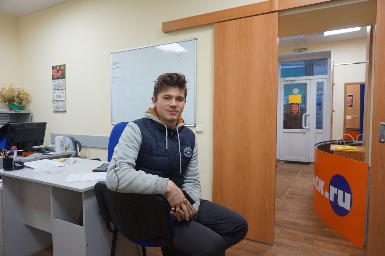 18-летний Данил Морозов обратился к депутатам.Возможно, они помогут решить вопрос с полуразрушенным домом в Покровске-Уральском