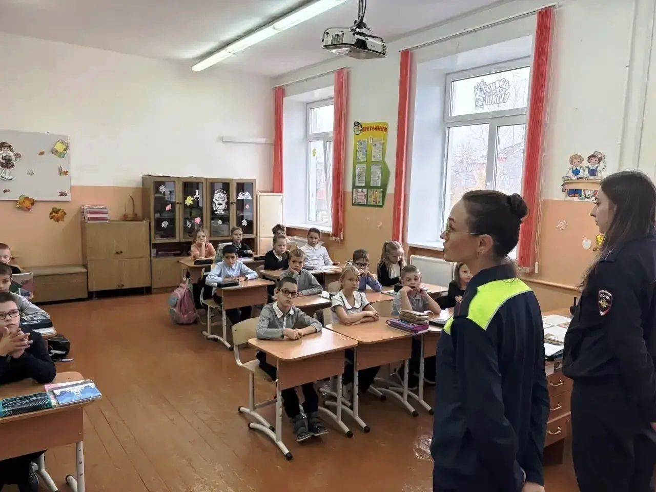 Североуральские полицейские провели важную беседу для младших школьников  