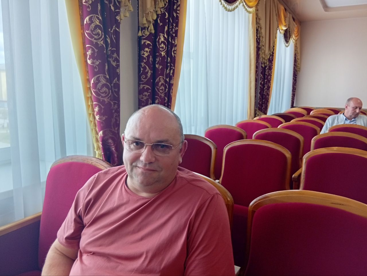 Дума Североуральска приняла отставку главы округа Светланы Мироновой. Воздержались трое