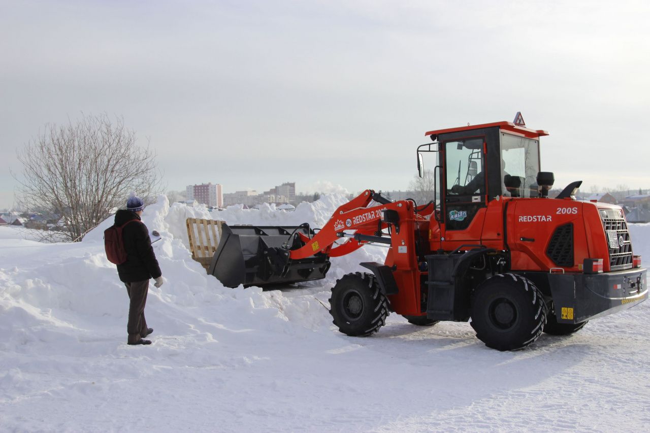 Североуральский политехникум выпустил первую группу трактористов, которая обучалась по заказу СУБРа