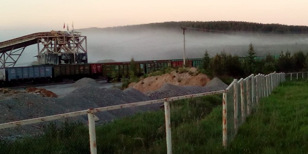 Поселок уральский свердловской. Покровск-Уральский Свердловская область. Покровск Уральский Североуральск. Покровск Уральский щебень. Покровск Уральский Североуральский городской округ.