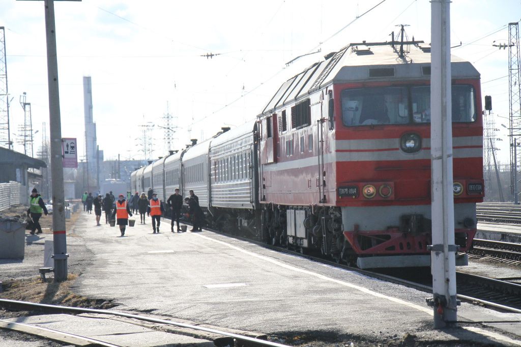 Большая часть опрошенных североуральцев хочет, чтобы поезд в Екатеринбург приходил с 7 до 8 часов утра. Фото: Константин Бобылев, архив «Глобуса»