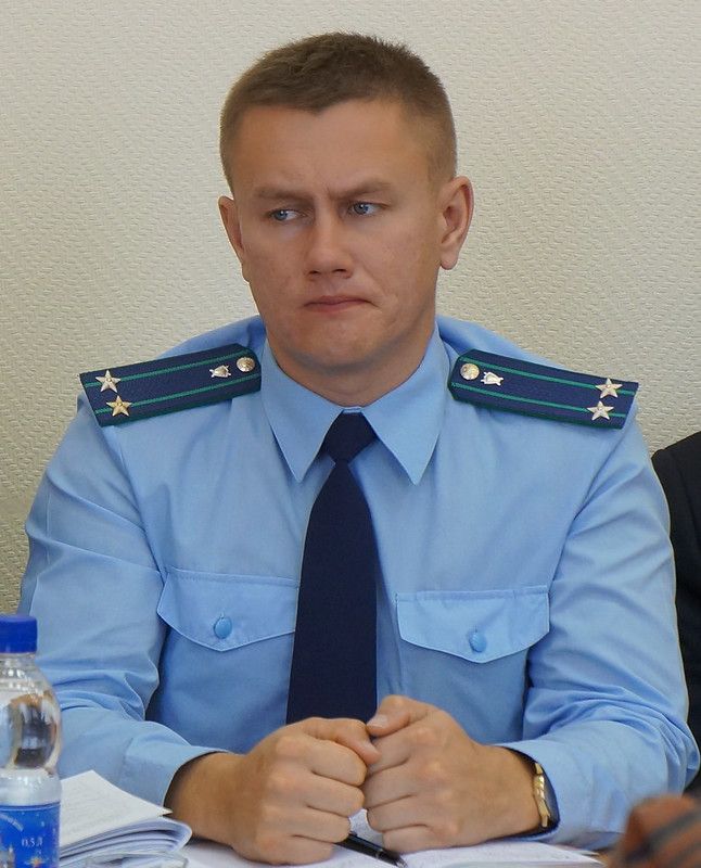 Прокурор Карпинска Андрей Аржаховский отмечает, что доступ на саму гору, конечно, не закрыт. Фото: архив "Глобуса"