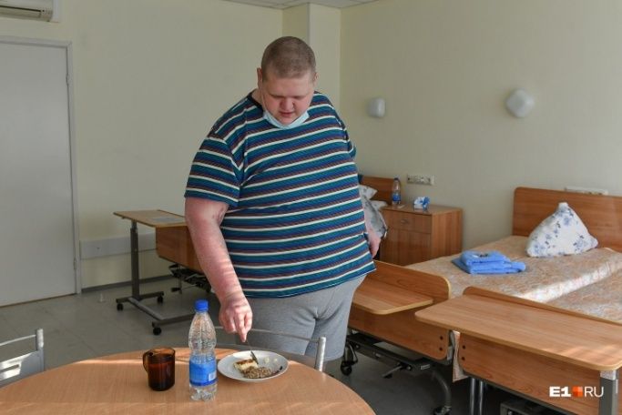 В 24 года вес Александра Горденко достиг 200 килограммов, и он понял, что самостоятельно ему не справитьсяФото: Артём Устюжанин / E1.RU