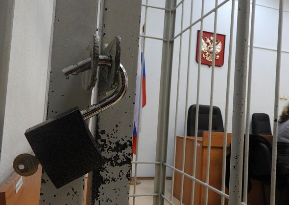 В Карпинске предали суду североуральца, который попался полицейским с наркотиками в кармане