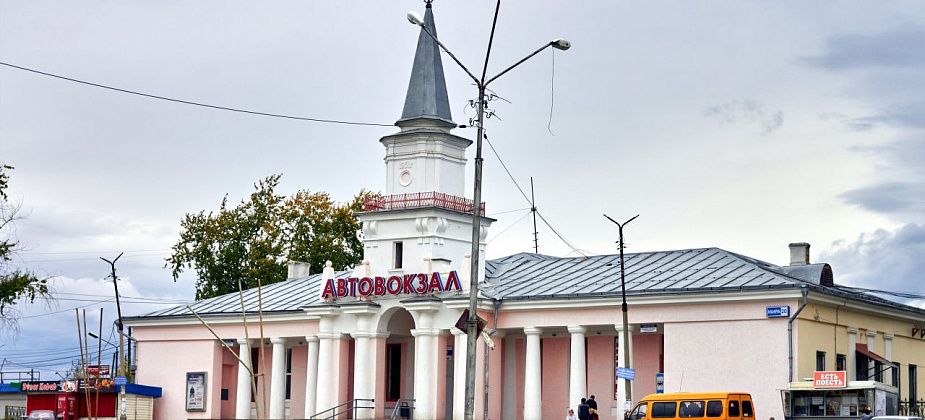 Пенсионерке хотели продать билеты на дачный автобус по завышенной цене. Но она не купила