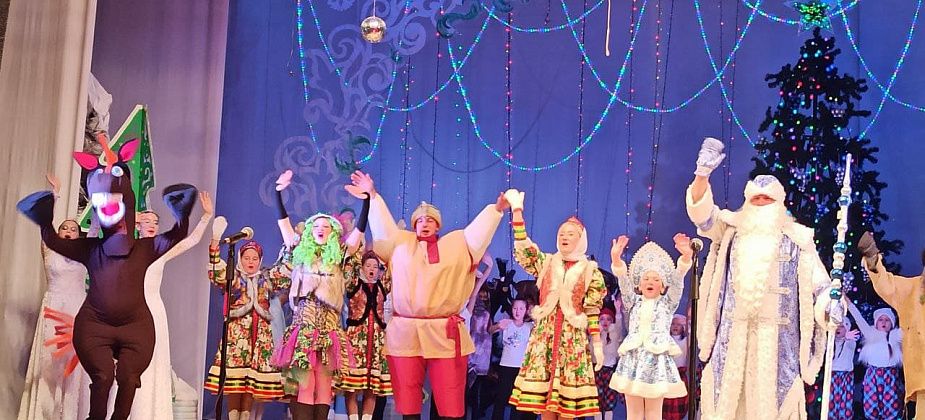 “Современник” порадовал новогодним представлением “Время верить в чудеса”
