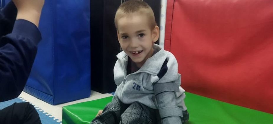 «План на жизнь». Мама Ромы Хлыбова рассказала о результатах реабилитации в китайской клинике