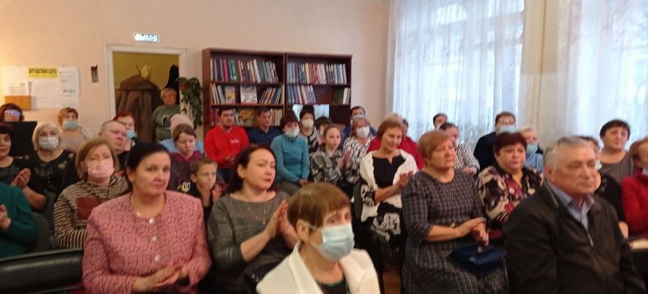 В черемуховской библиотеке презентовали книгу об Ольге Галеевой “Свет добра ее пером и кистью…” Мероприятие прошло тепло и душевно