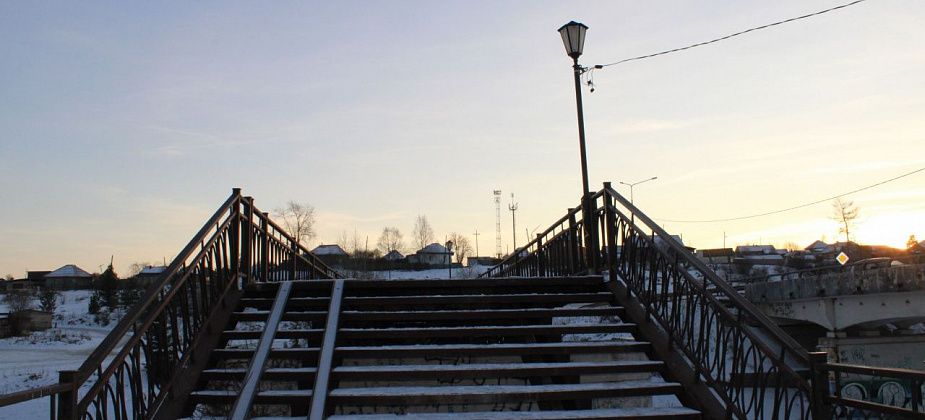 Восстановлено освещение у памятника Походяшину. Сегодня появится свет на мосту через Колонгу