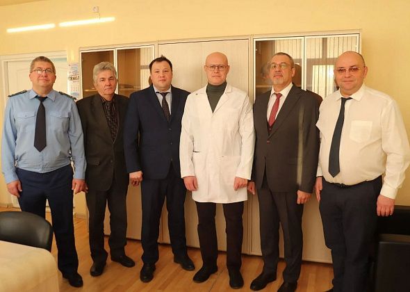 Виталий Никитенко: "В ЦГБ произошло важное событие, коллективу представили нового главного врача" 