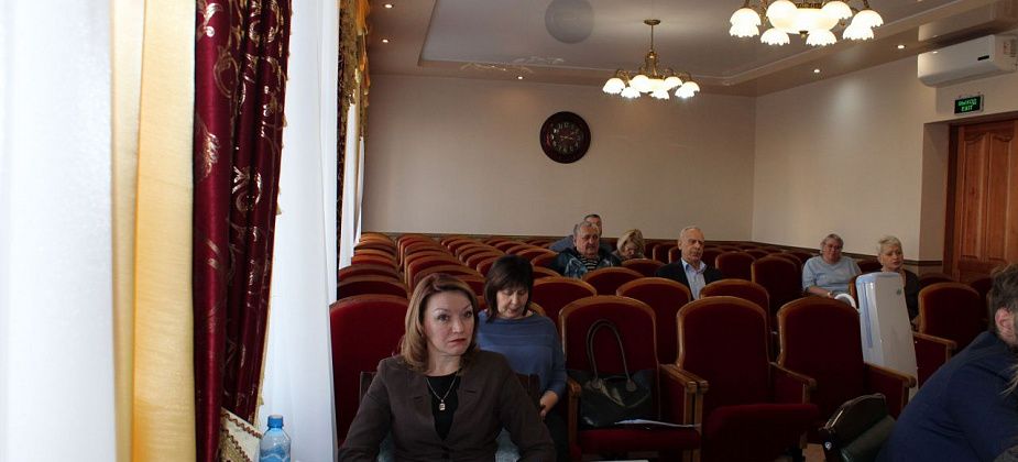 Депутаты обсудили ремонт на Каржавина — замурованные колодцы, мавританская трава, опасная ливневка, подмена материалов