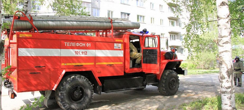 В Североуральске из-за пожара в пятиэтажке эвакуировали 10 человек